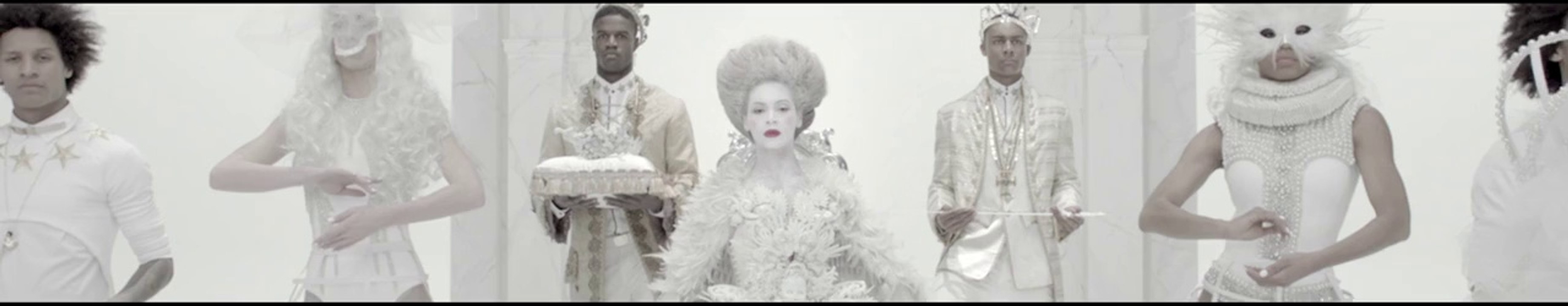 Beyoncé - The Mrs. Carter Show World Tour Intro [BeyonceOnline.org]