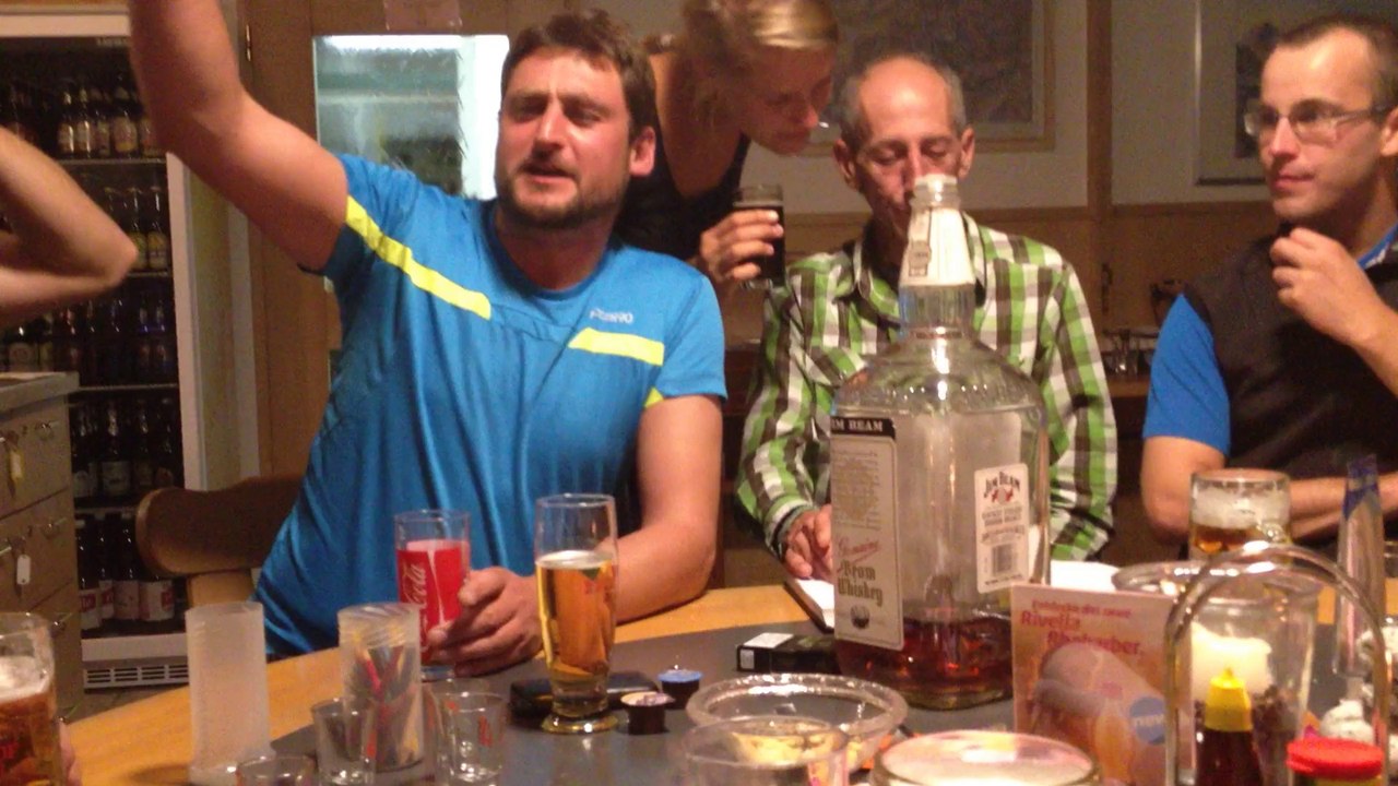 Ein Lied für Angela von den lustigen Mopedfahrern am Furkapass :-)