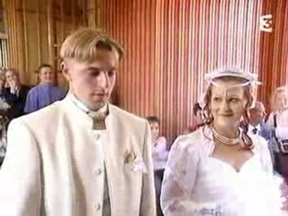 Strip-Tease.-.Petard.nuptial.By.Alban69