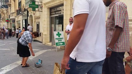 Malta street opera.