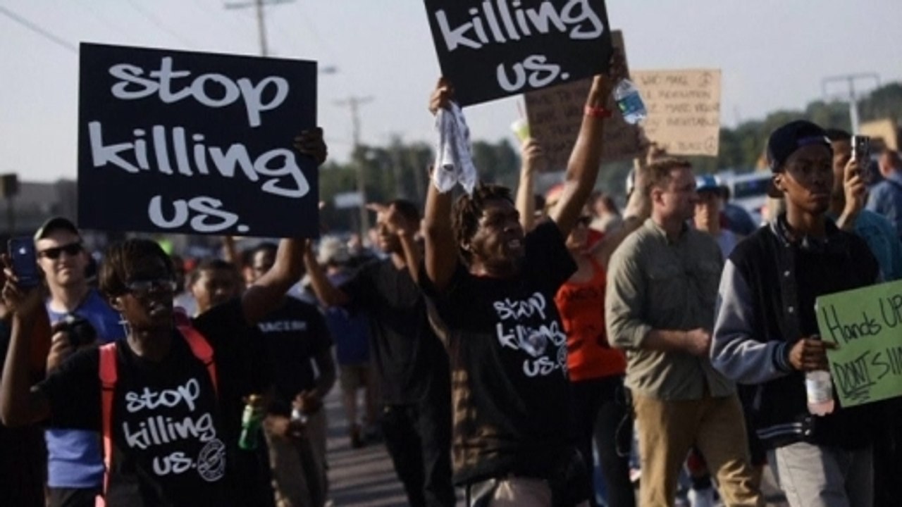 Ferguson sees much-needed calm as guard pulls out