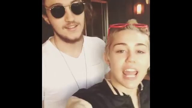 Miley Cyrus hace el Ice Bucket Challenge