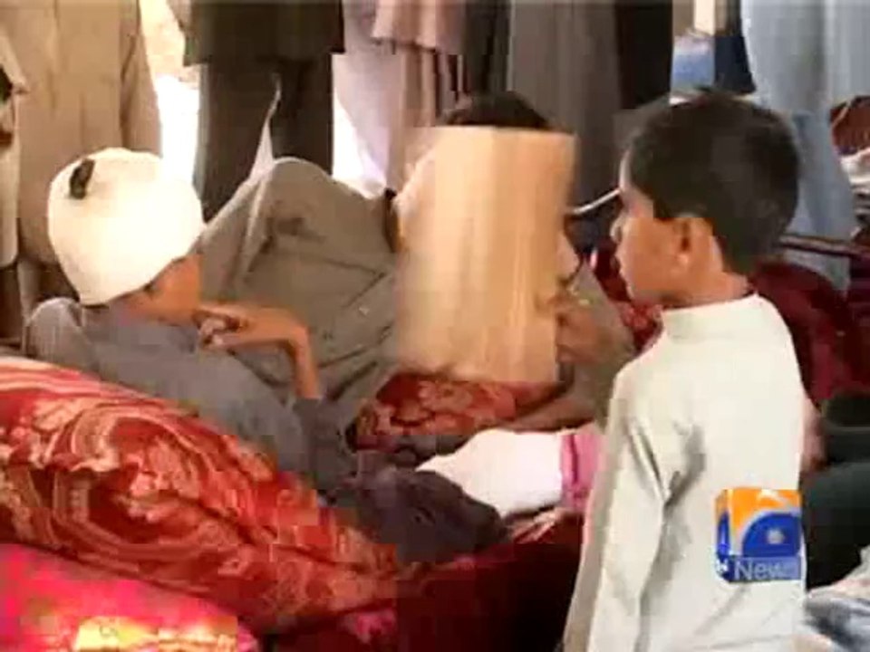 CM Khattak visits Peshawar, after second bout of rain  - Geo Reports-22 Aug 2014