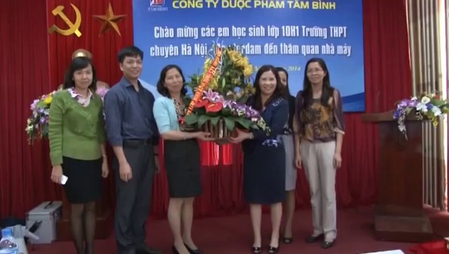 Học sinh trường Amsterdam tham gia hoạt động hướng nghiệp tại Dược phẩm Tâm Bình