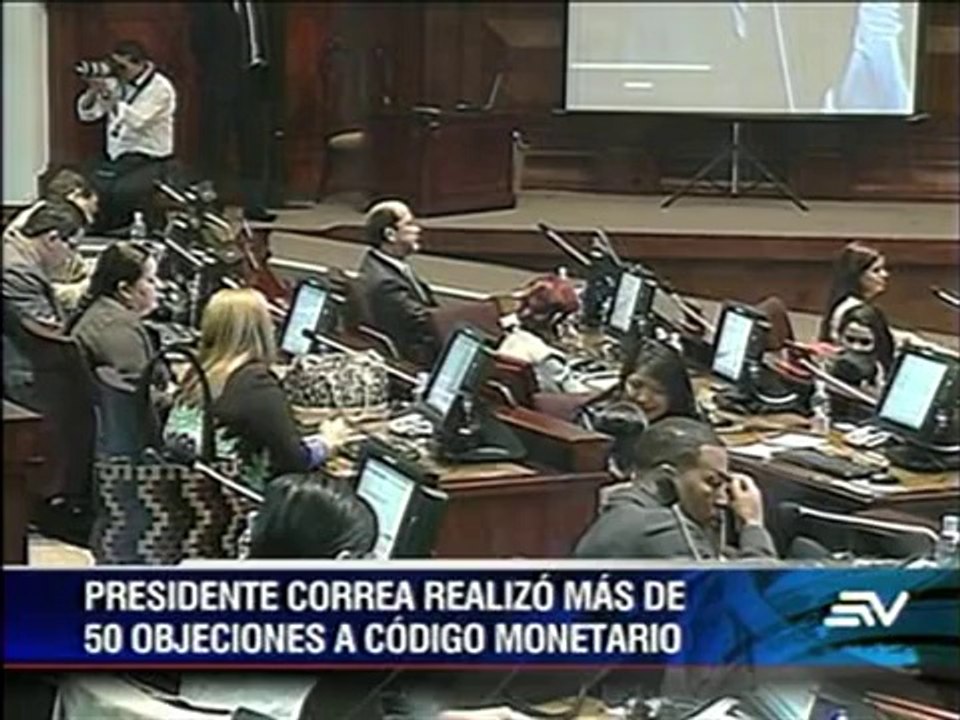 Presidente Correa vetó parcialmente el Código Monetario y Financiero