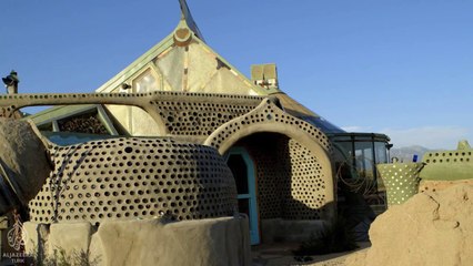 Yeniden Yeryüzü: Geri Dönüşüm Evleri