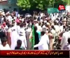 Rahim Yar Khan: PML-N youth wing protest against PTI, PAT sit-ins