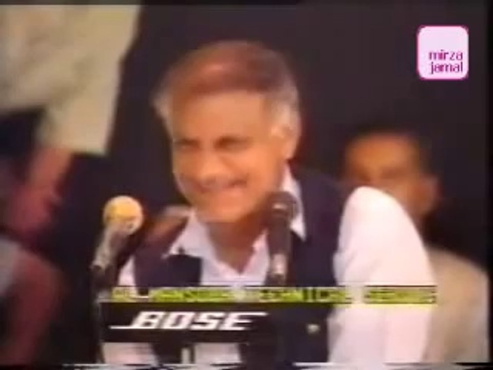 Aaj ki pakayee by anwer masood