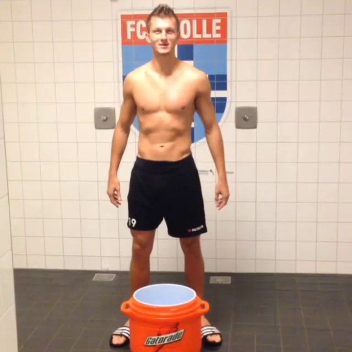 Томаш Нецид ALS Ice Bucket Challenge