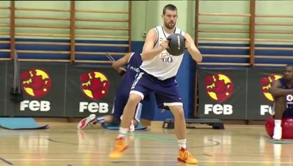 La selección española de baloncesto se prepara antes del encuentro contra Argentina