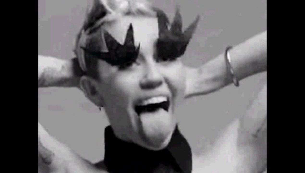 Miley Langue :p