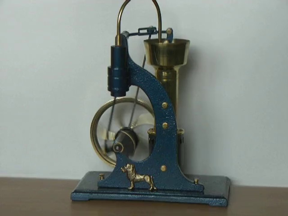Stirling Motor The Lion