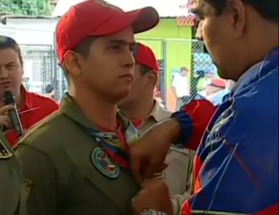 (Vídeo) Condecoran con Orden Francisco de Miranda a tripulación que llevó ayuda humanitaria a Palestina