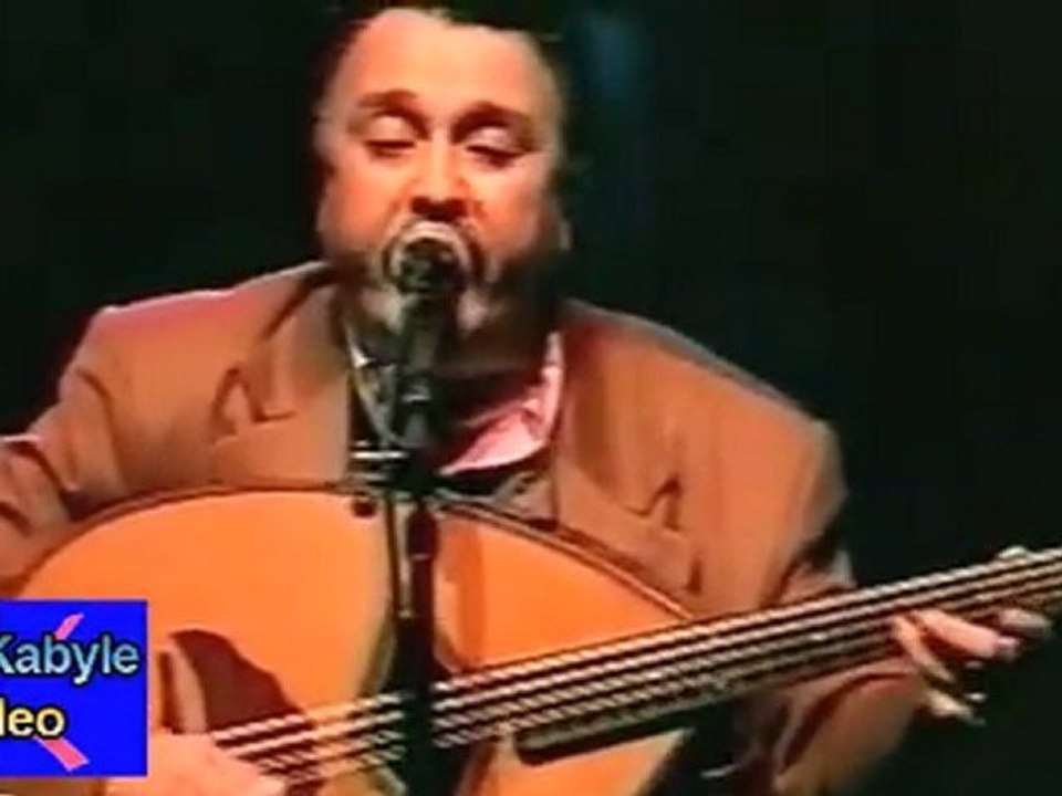 Cherif Hamani "La Ghehough rif rif"  Concert Zénith Berbère 2004 avec Arezki Baroudi à la batterie