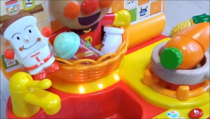 アンパンマン おもちゃ 料理でレストランおままごとトントン♪バイキンマンが危ない！Anpanman Restaurant Kitchen toys