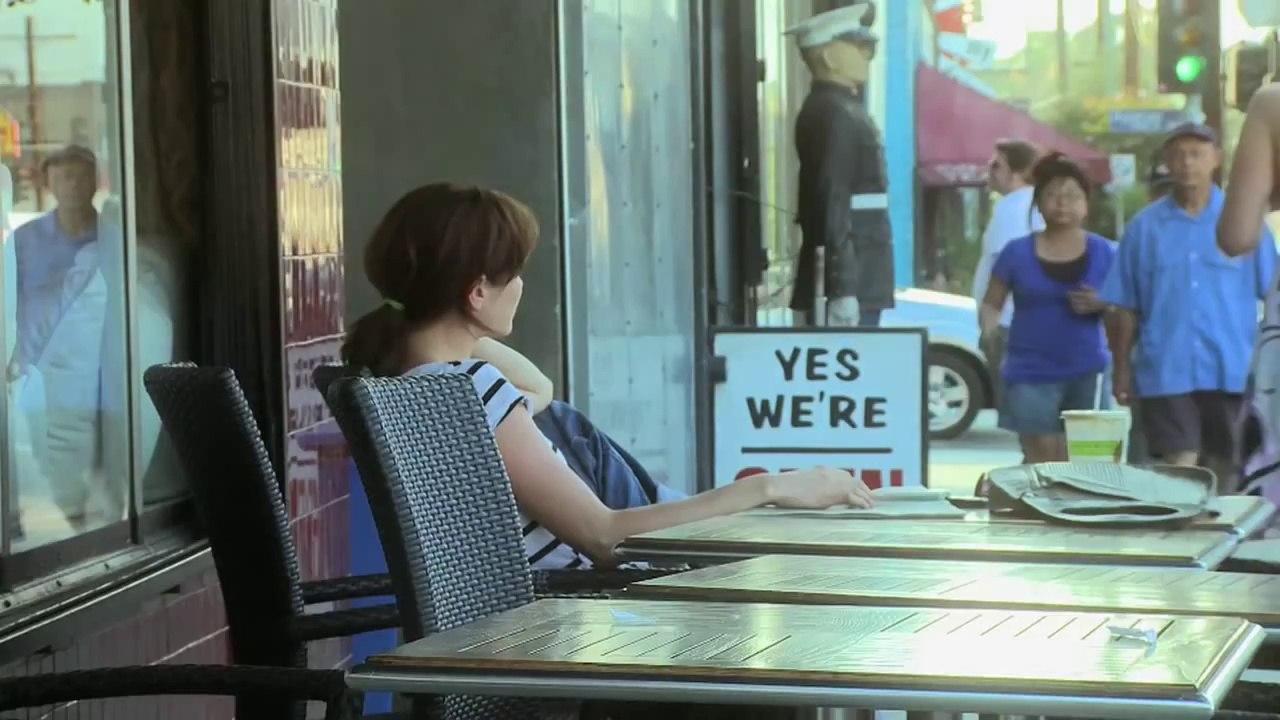'The Freebie' Trailer