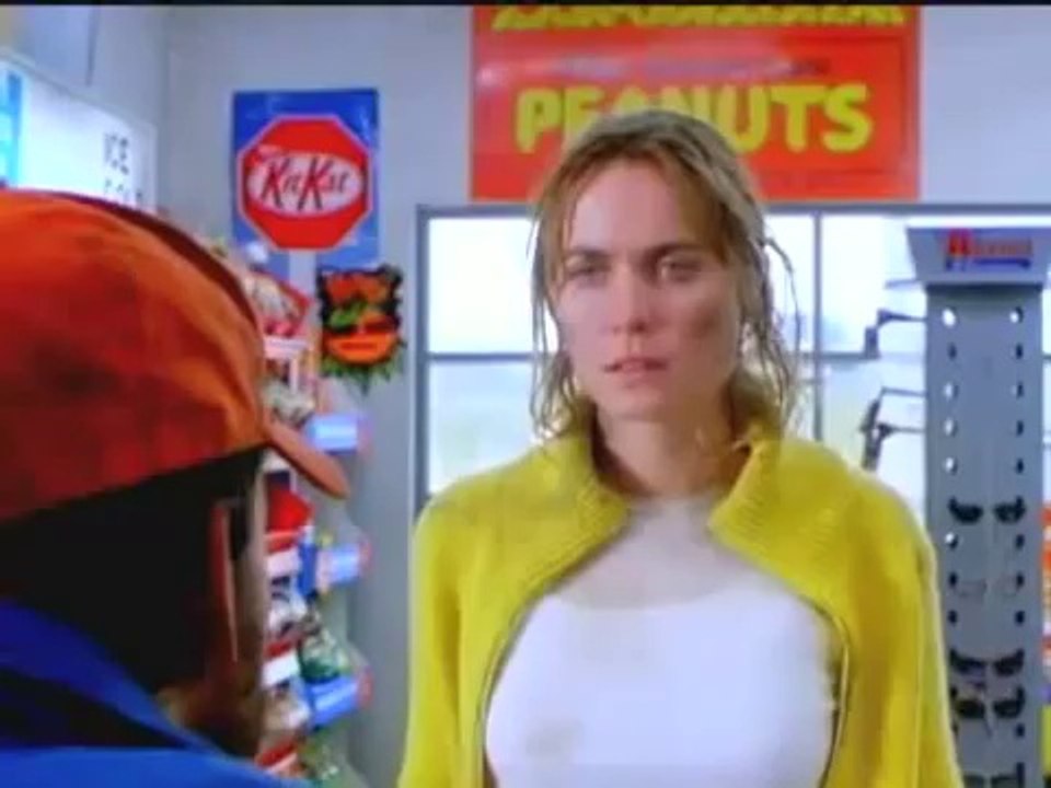 Quando Estranhos Chegam (2001) Trailler