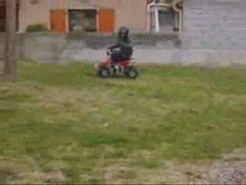 Pocket quad burn 2 roues en musique