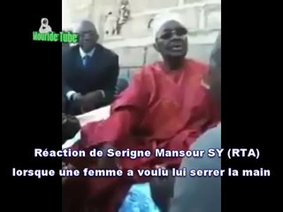 La leçon de Serigne Mansour Sy (RTA) à une femme qui voulait lui serrer la main
