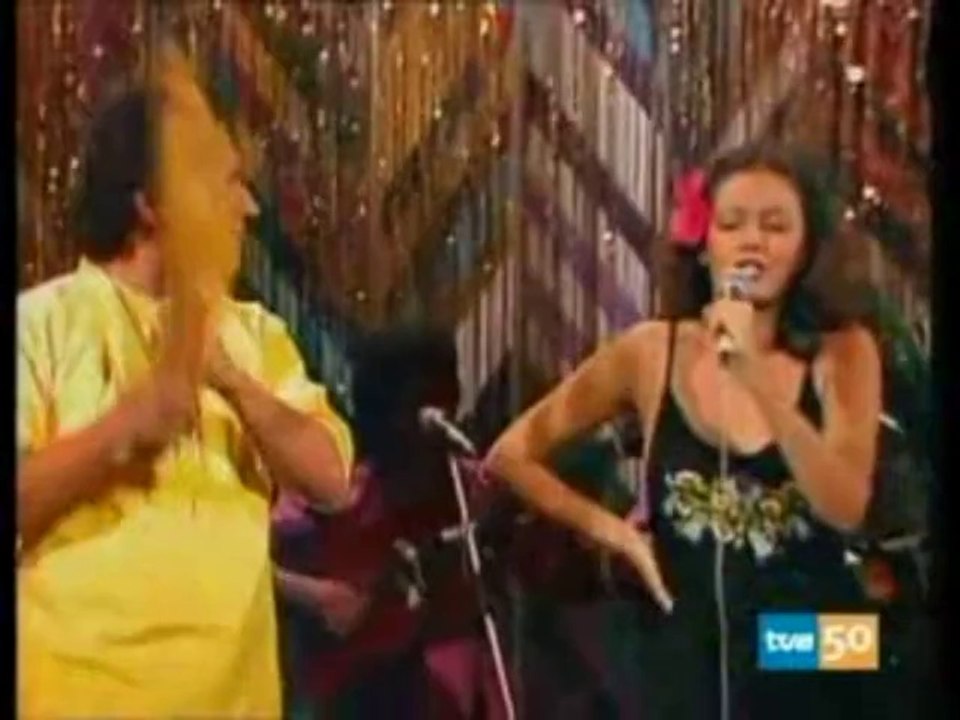 Elsa Baeza con Carlos Mejia Godoy y los de Palacaguina - Cristo de Pacalaguina