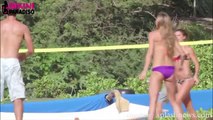 Hot Bikini Girls Playing Volleyball - Compilation bikini paradiso FULL HD