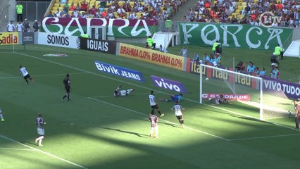 Jogadores de Flu e Sport dão aula de como perder gols