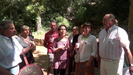 Salernes Var Fête de la St Barthelémy 2014 Messe à la Chapelle par le Père SLAWEK de la Paroisse de Salernes suivi d’un apéritif offert par l’ Association Leis Ambouligo Roujo Enseignement du Provençal Président : Maurice EMPHOUX  Salernes