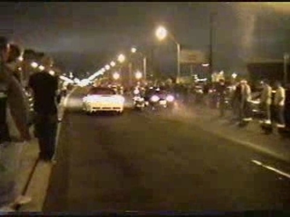 Toyota Supra vs Saleen Mustang