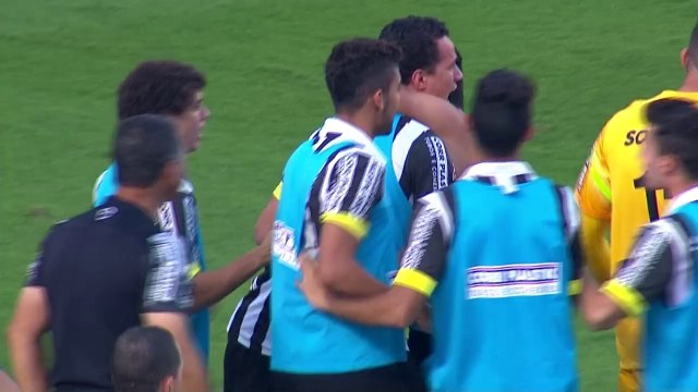 São Paulo derrota o Santos e assume vice do Brasileirão