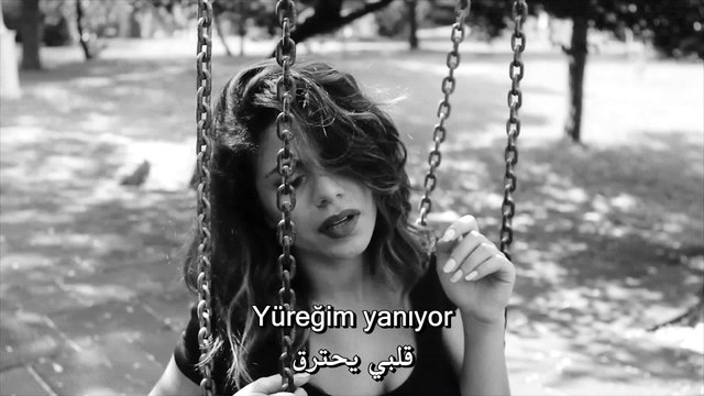 Melis Kar - Acıyor (مترجمة للعربية) FULL HD