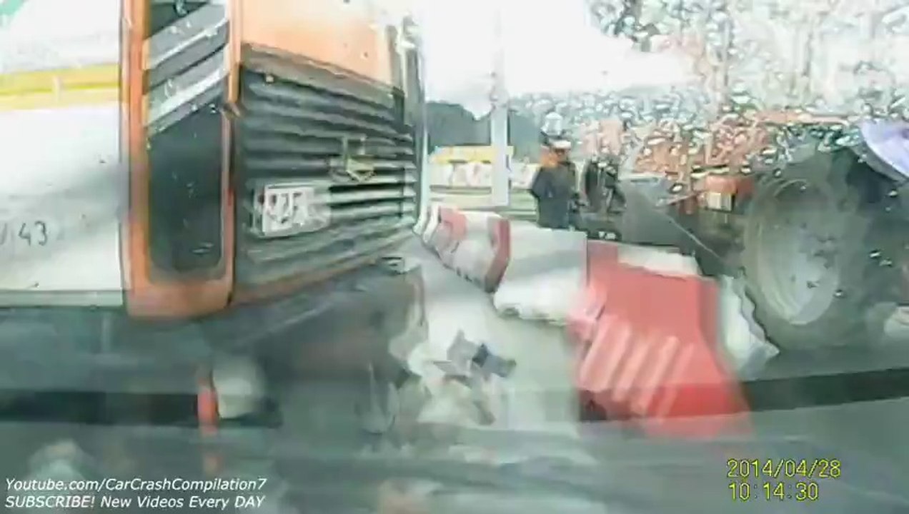 Car Crash Compilation # 288 - May 2014