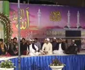 Hafiz Ahmed Raza-lo madinay ki tjali sy lgay howy han Jauharabad Mehfil-e-naat