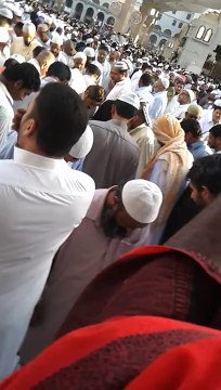 عید کی نماز مسجد نبوی صلیٰ اللہ تعالیٰ علیہٖ و آلیہٰ وسلم میں
