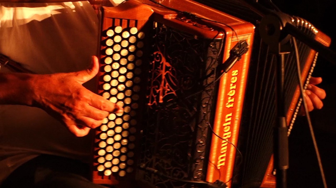 Gérard Blanchard chante du Bashung "Vertige de l'amour" et "La nuit je ments"