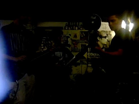 1 ère répète sur le thème de Do I wanna know des Arctics Monkeys