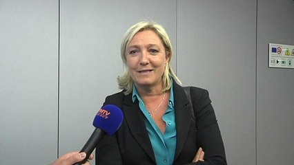 Скачать видео: Marine Le Pen: 