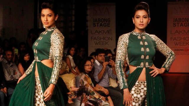 Gauhar Khan On Ramp For Ken Ferns @ LFW Winter Festive 2014 !