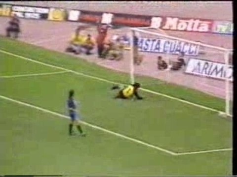 Platini - Juventus (Lob Goal)