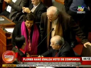 Flores Nano recomienda la salida de dos ministros del Gabinete Jara