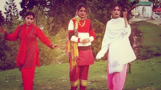 Saima Naz, Waghma - Za Goray Sta Na (Tappay)