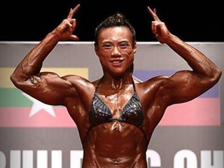 Body Builder Who Wears BIKINIS!