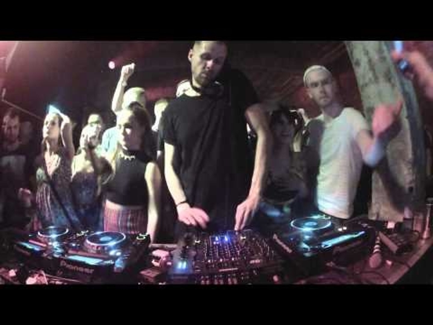 Adam Beyer DJ Set at Warehouse Project - video Dailymotion