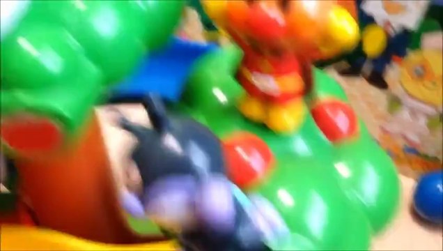 アンパンマン アニメ バイキンマンもドキンちゃんもアンパンマンも沢山いるよ！anpanman