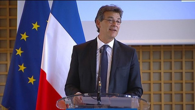 Montebourg: je vais retourner travailler parmi les Français