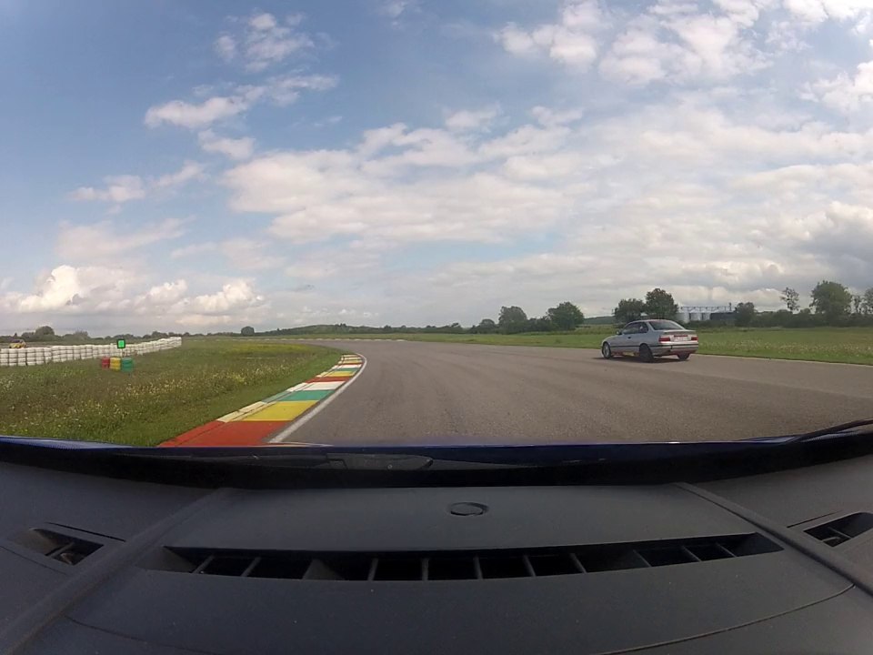 Chambley 17 Aout 2014 Megane R25 F1 Team