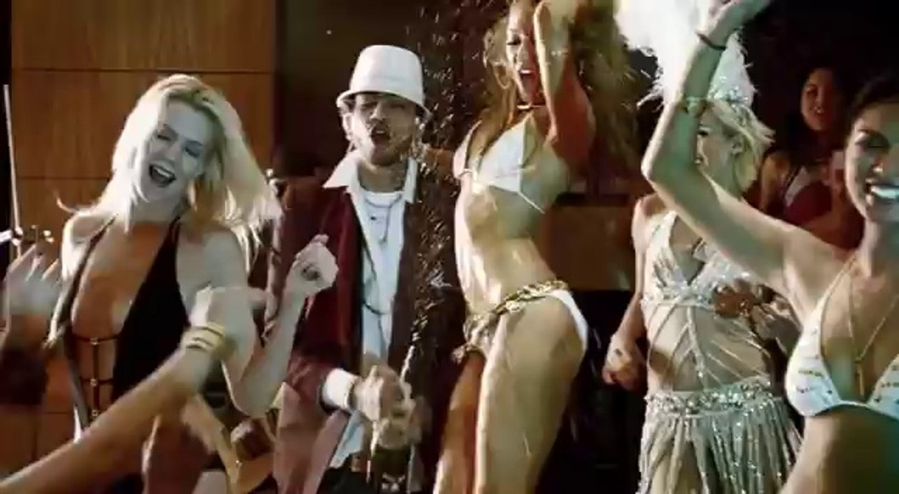 Gym Class Heroes - Clothes Off !