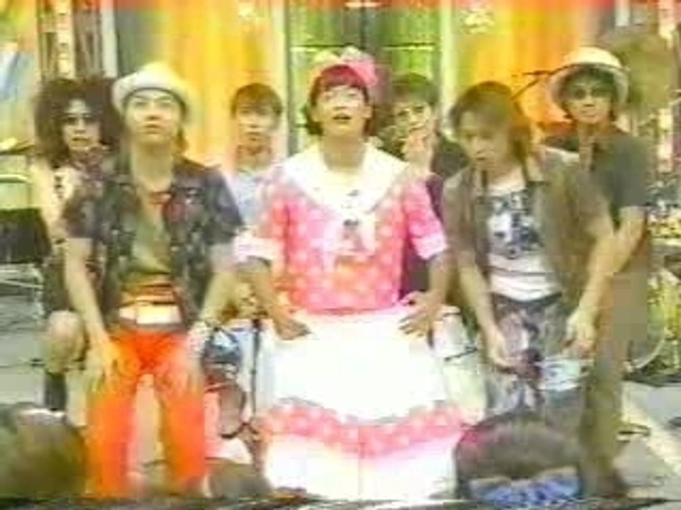 Shingo Mama - Kissing Gackt (Trying ^^)