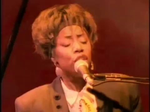 Tears for Fears - Woman in Chains (live) with Oleta Adams