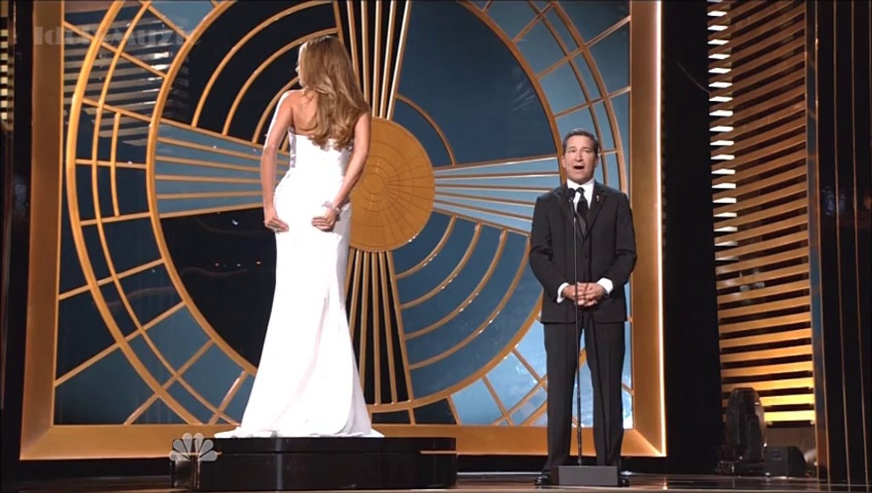 Sofía Vergara - Impromptu Modeling - Emmy's 2014