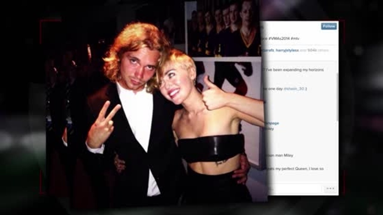 Miley Cyrus schickt einen obdachlosen Freund auf die Bühne der VMAs um ihren Preis entgegen zu nehmen